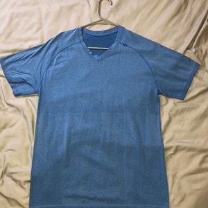 Men Lululemon athletics performance shirt